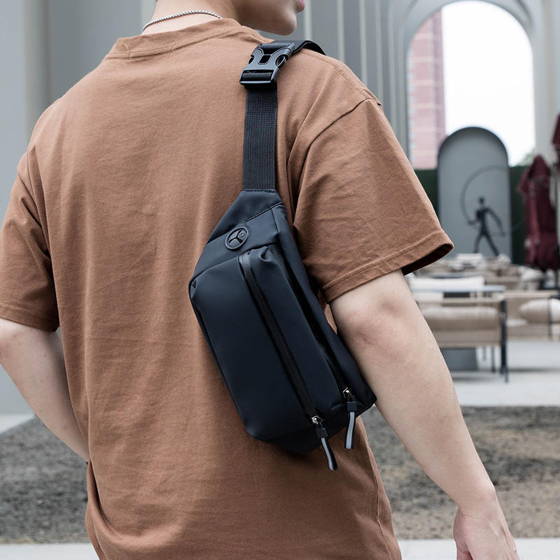 男性用軽量アウトドアトラベルファニーパック用ヘッドフォンホール付き卸売防水puレザーウエストバッグ